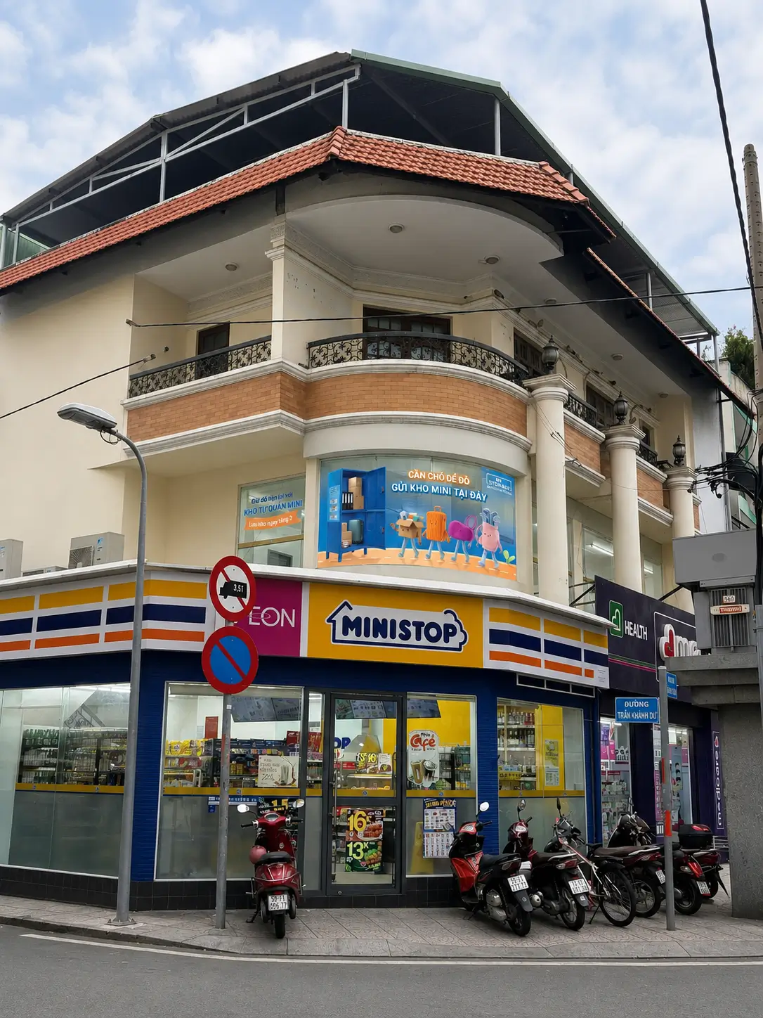 Ministop Trần Khắc Chân